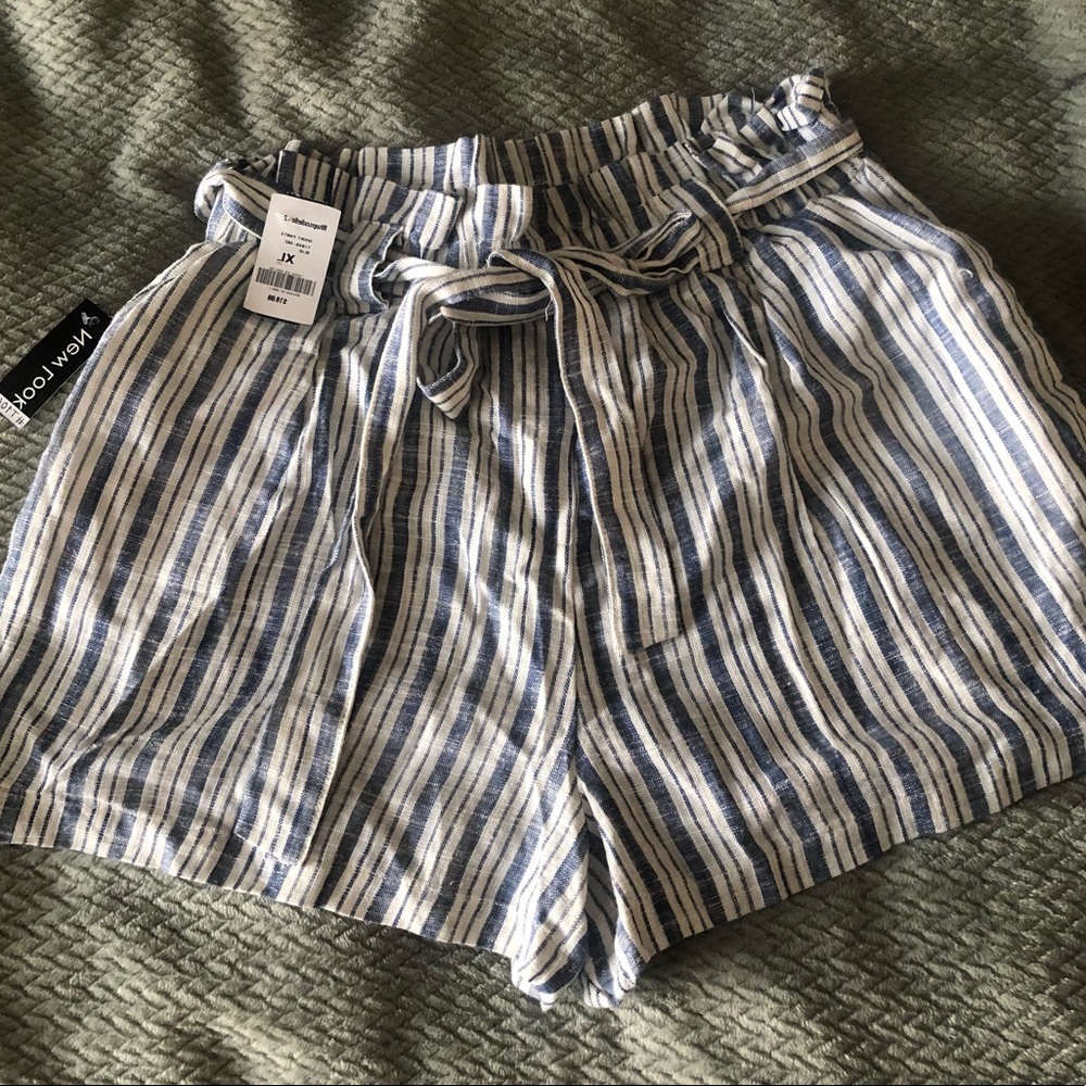 XL paper bag shorts